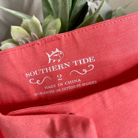 Southern Tide High Waisted Pink Coral 4" Performance Shorts - Picture 3 of 6